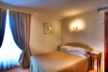 Hotel Saint Petersbourg Opera