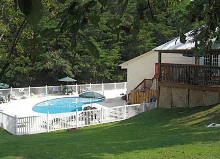 Hotel Mountain Meadows By Exploria Resorts