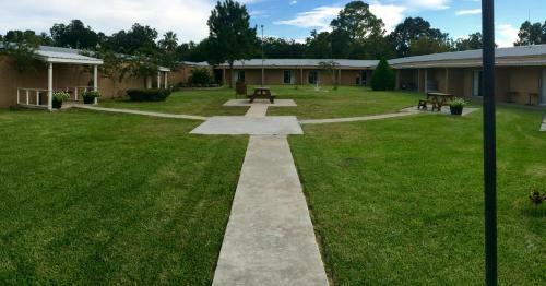 Motel Alvin Extended Stay