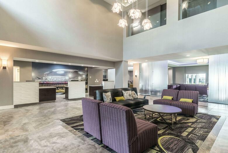 Hotel La Quinta Inn & Suites Arlington North Six Flags Drive