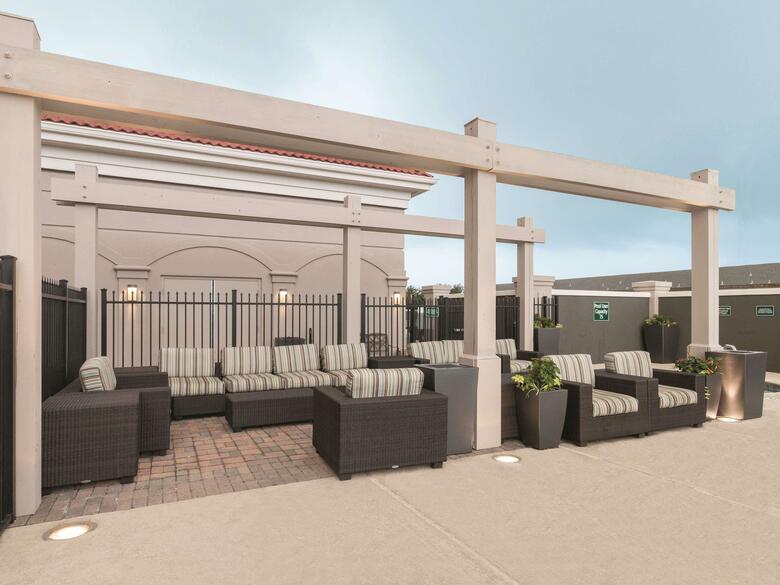 Hotel La Quinta Inn & Suites Arlington North Six Flags Drive