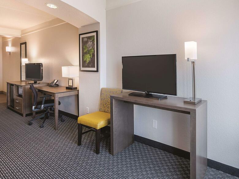 Hotel La Quinta Inn & Suites Arlington North Six Flags Drive