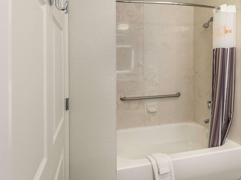 Hotel La Quinta Inn & Suites Arlington North Six Flags Drive