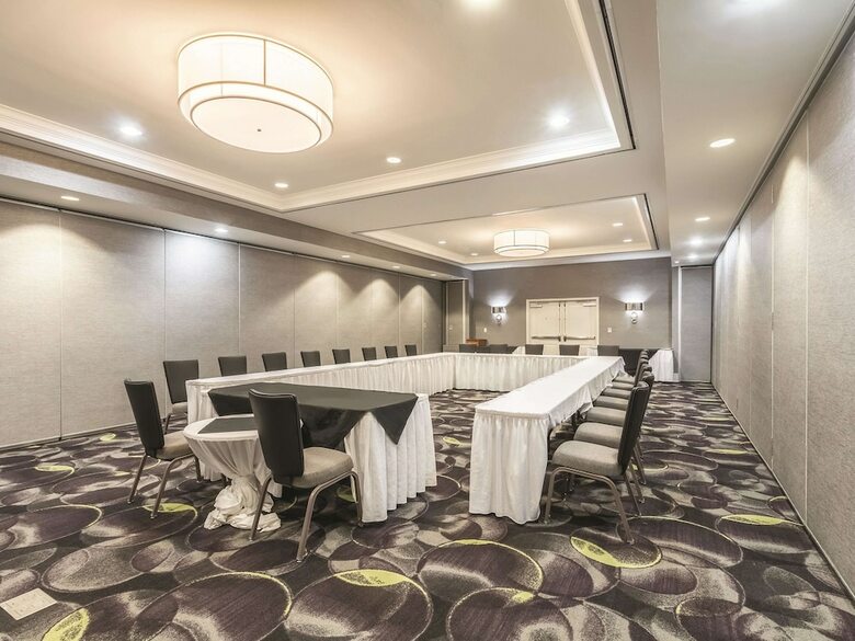 Hotel La Quinta Inn & Suites Arlington North Six Flags Drive