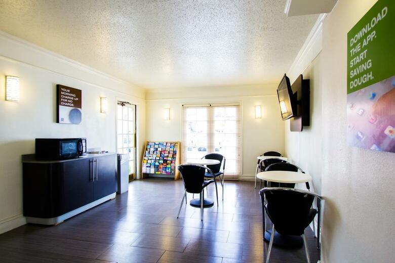 Motel 6 Austin Midtown