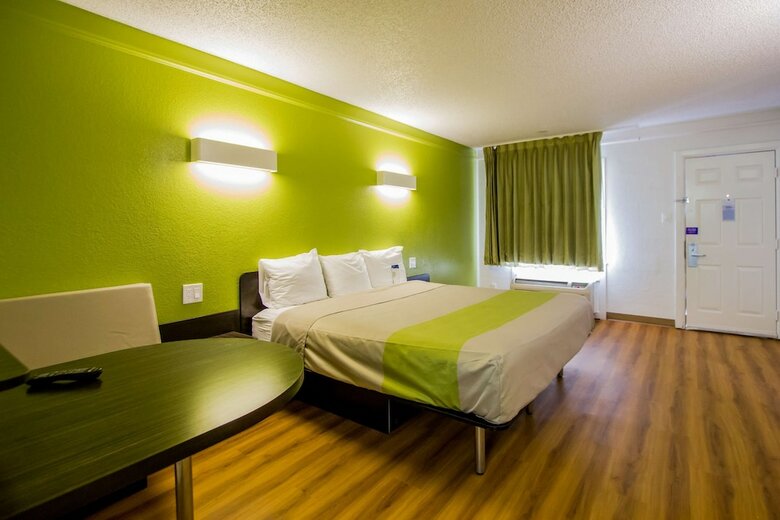 Motel 6 Austin Midtown