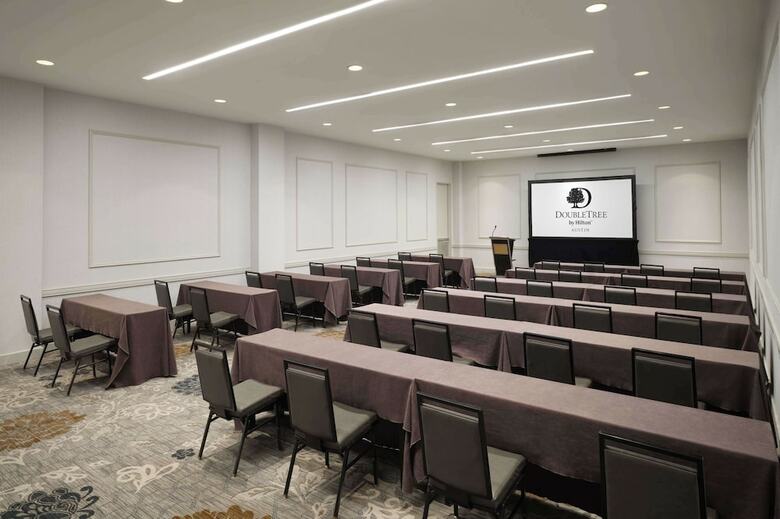 Hotel Doubletree By Hilton Austin