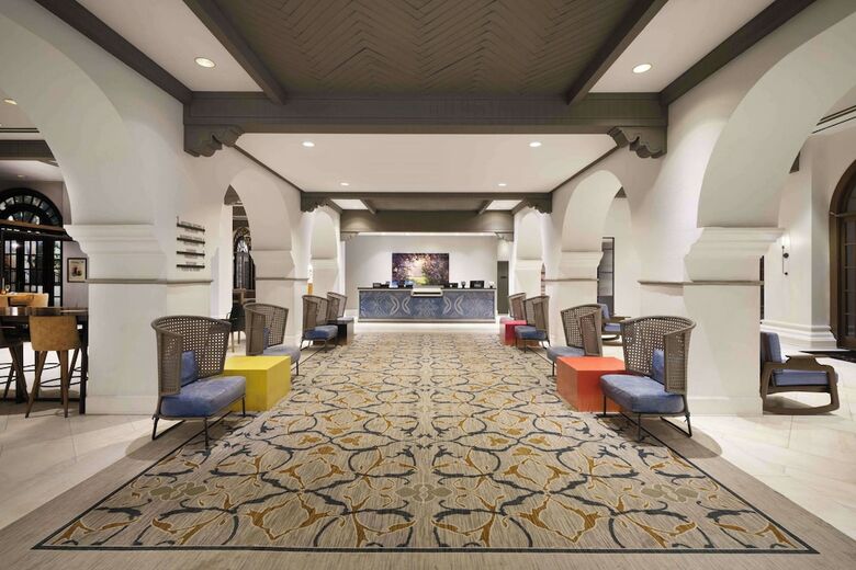 Hotel Doubletree By Hilton Austin