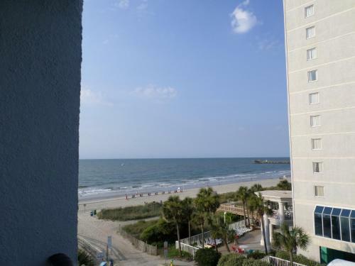 Tropical Seas Hotel