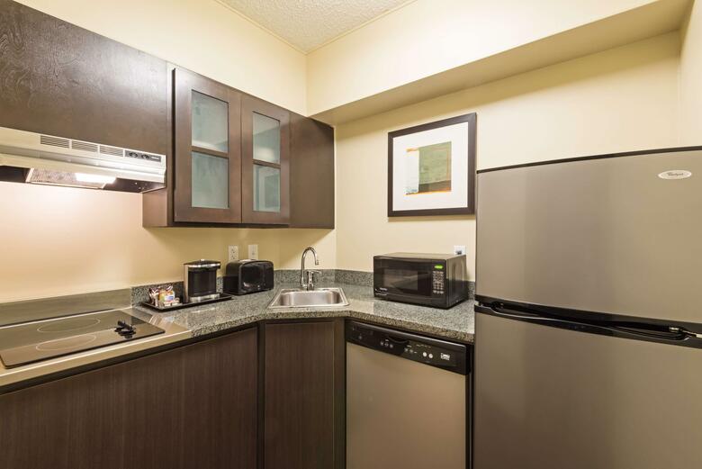 Hotel Doubletree Suites By Hilton Austin