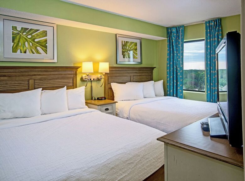 Hotel Compass Cove