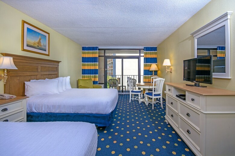 Hotel Compass Cove