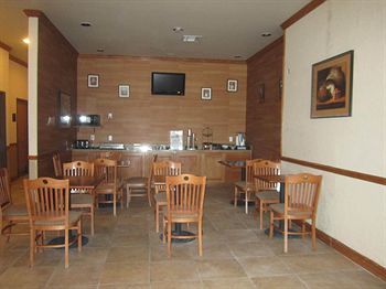 Hotel Bridgeport Suites