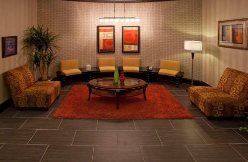 Holiday Inn Express Hotel & Suites Austin South - Buda