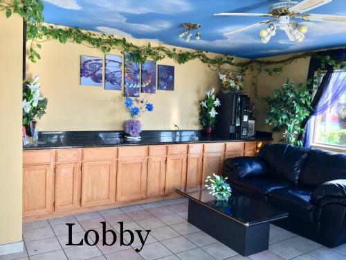 Motel Luxury Inn