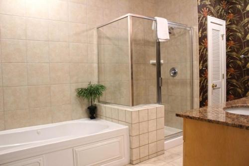 Apartamento Royal Palms 704