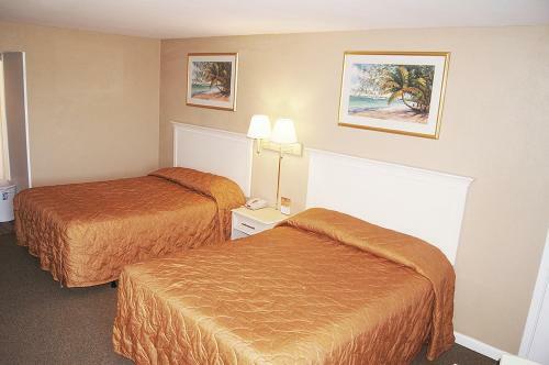 Polynesian Oceanfront Motel