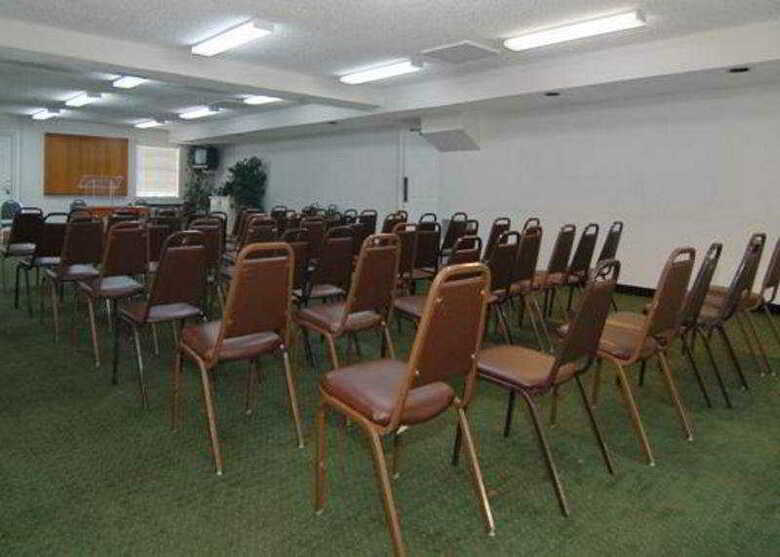Motel 6 Dallas Market Center