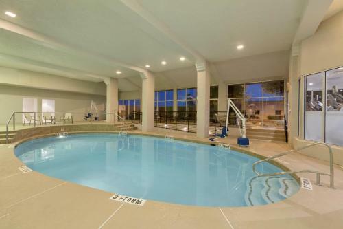 El Paso Suites Hotel