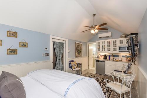Bed & Breakfast Agape Cottage