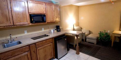 Ramada Park Central Hotel