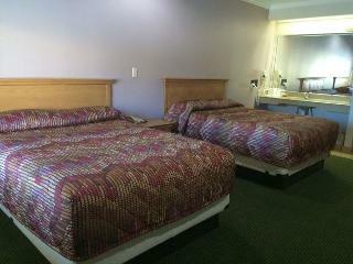 Motel Woodland Inn And Suites
