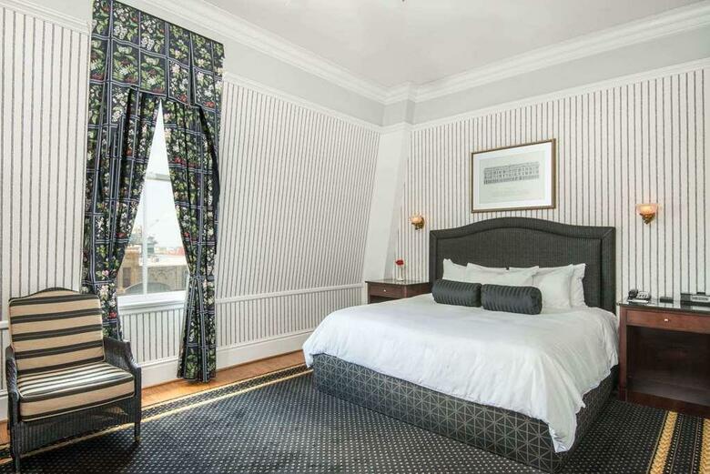 The Tremont House, A Wyndham Grand Hotel