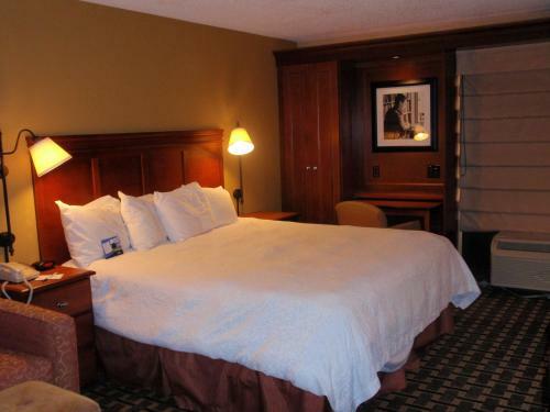 Hotel Baymont By Wyndham Lewisville
