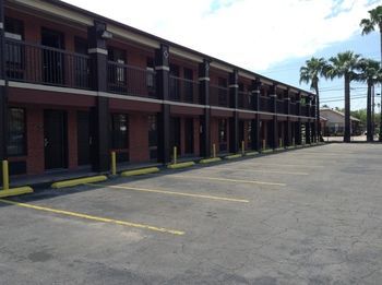 Motel Super 8 Laredo
