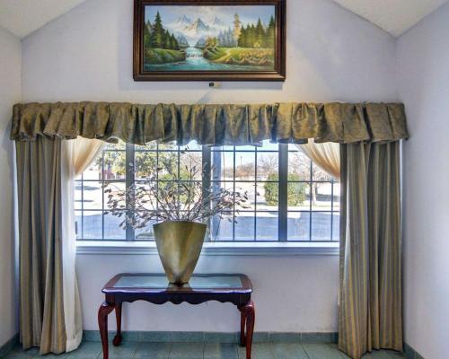 Hotel Econo Lodge & Suites Lewisville