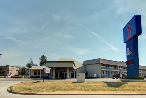 Motel 6 Mount Pleasant, Tx
