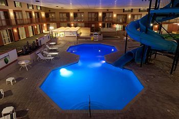 Grand Texan Hotel And Convention Center