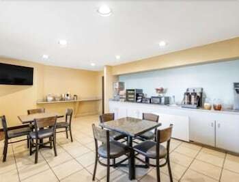 Motel Super 8 Midland