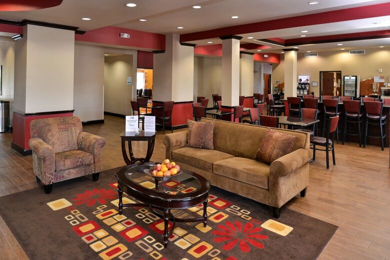Holiday Inn Express Hotel & Suites Sherman Highway 75