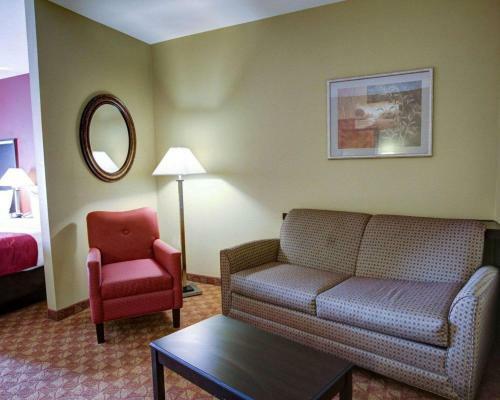 Hotel Comfort Suites Spring