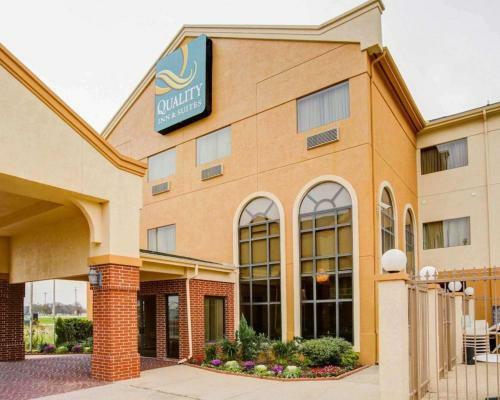 Hotel Quality Inn & Suites Baylor Stadium North