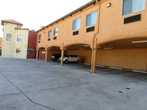 Motel La Hacienda Inn By Knights Inn