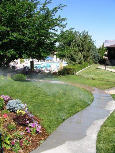 Hotel River Terrace Inn