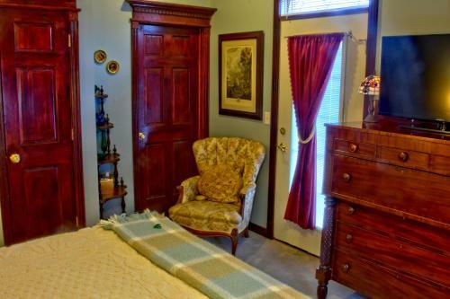 Bed & Breakfast Big Yellow Inn