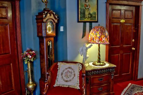 Bed & Breakfast Big Yellow Inn