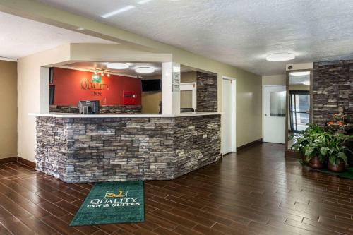 Hotel Downtown Rodeway Inn