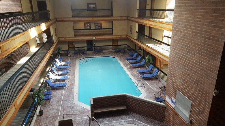 Hotel Raintree's Park Plaza Park City