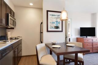 Hotel Homewood Suites By Hilton Burlington