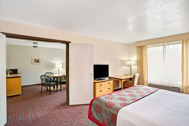 Hotel Ramada Salt Lake City Airport