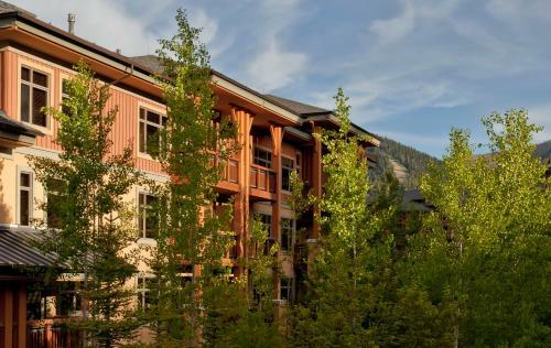 Sundial Lodge By All Seasons Resort Lodging
