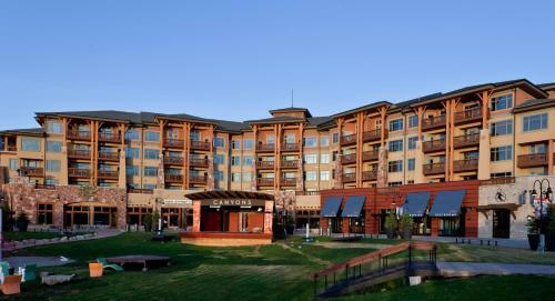 Sundial Lodge By All Seasons Resort Lodging