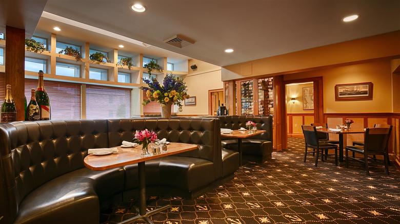 Hotel Best Western Plus Windjammer Inn & Conference Center