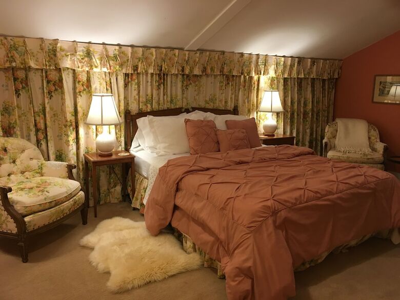 Posada Deerhill Inn