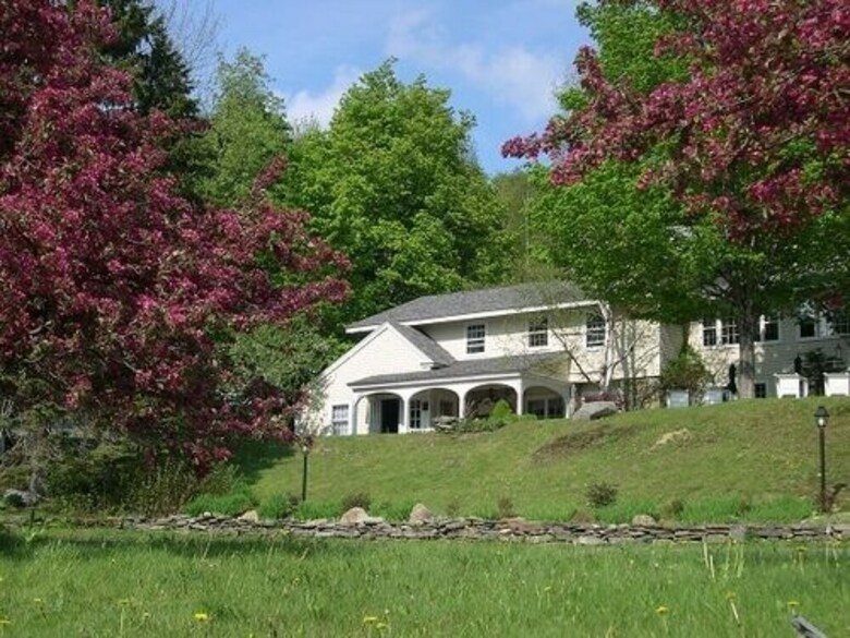 Posada Deerhill Inn