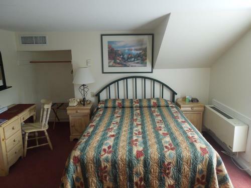 Lodge Mountaineer Inn